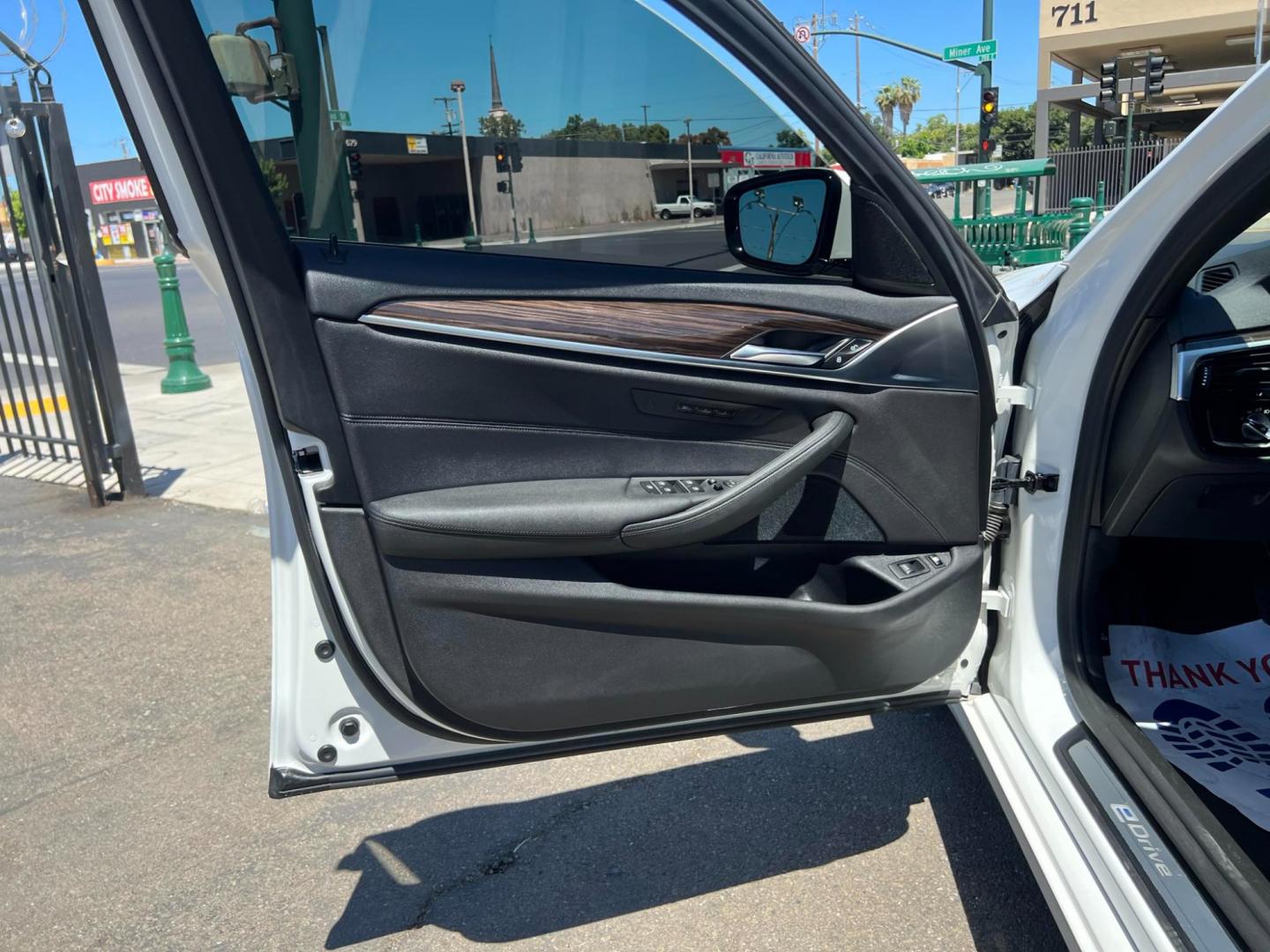 2019 WHITE /BLACK BMW 5-Series (WBAJA9C56KB) , located at 744 E Miner Ave, Stockton, CA, 95202, (209) 944-5770, 37.956863, -121.282082 - Photo#4